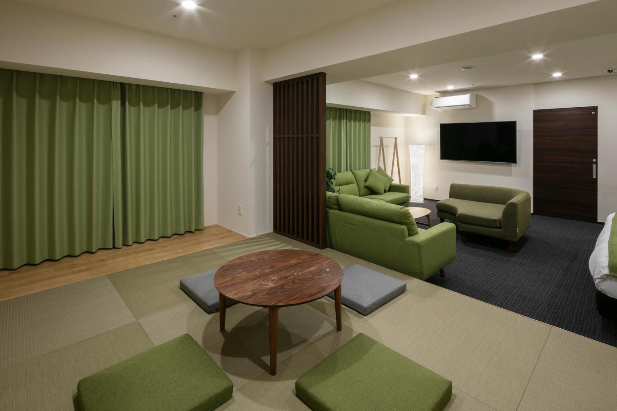 Randor Hotel Sapporo Suites Pokoj fotografie A room at the Kyoto International Manga Museum