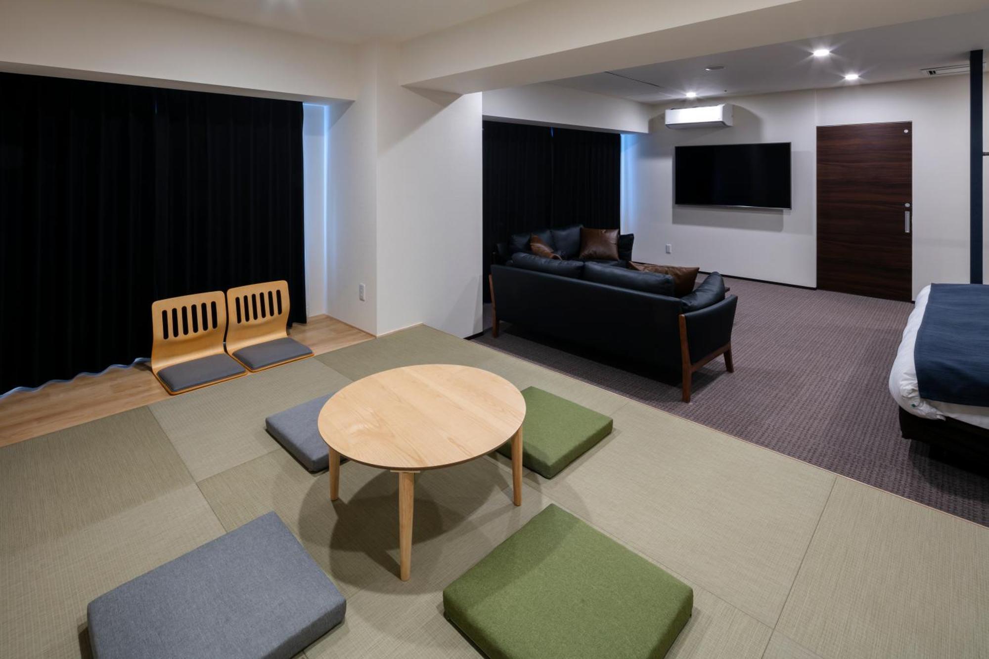 Randor Hotel Sapporo Suites Pokoj fotografie A room at the Kyoto International Manga Museum